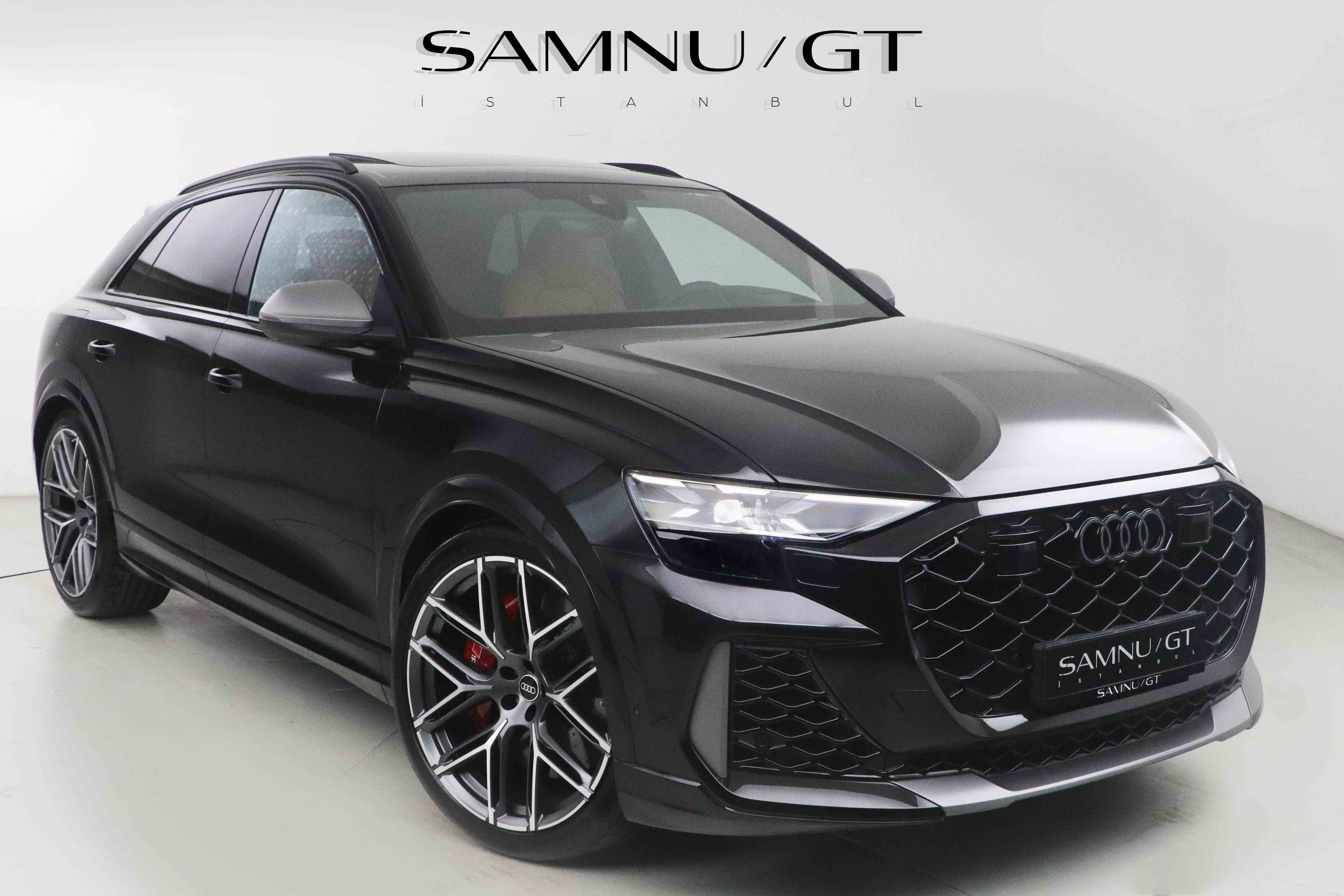 2025 AUDI RSQ8