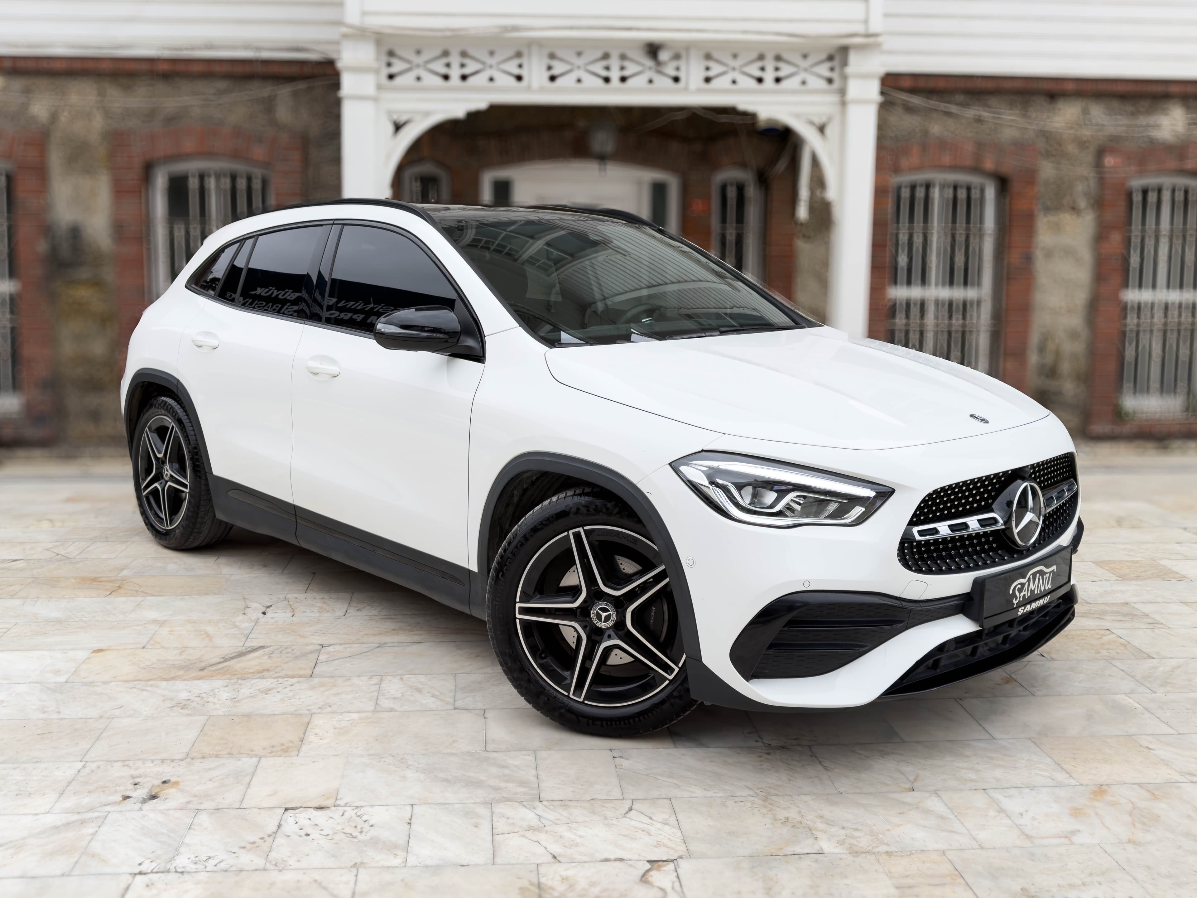 2020 MERCEDES GLA200 AMG
