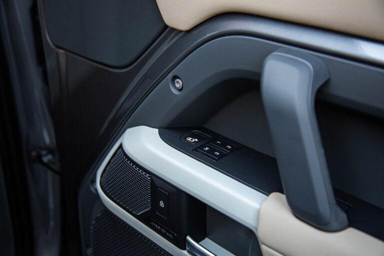 2021 Land Rover Defender-17