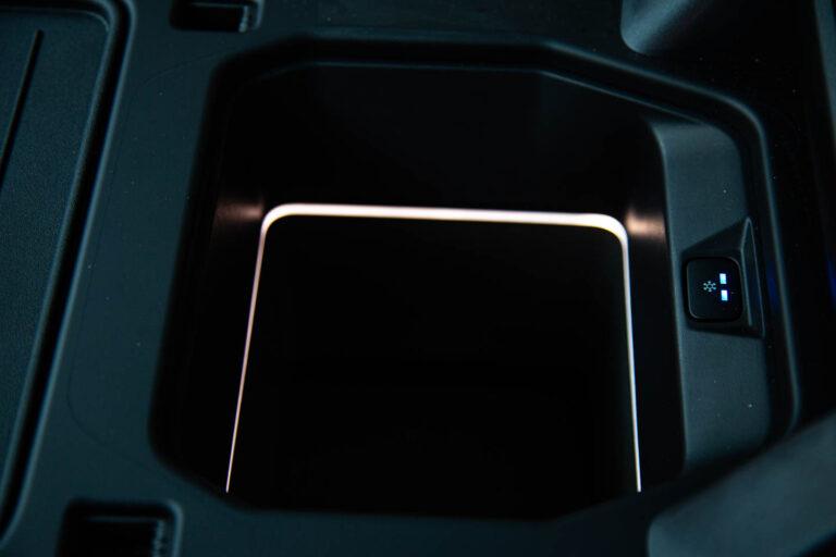 2021 Land Rover Defender-25