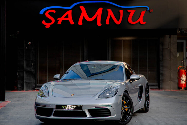 Porsche Cayman 718 -8