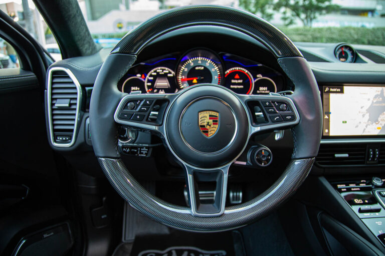 2022 Porsche Cayenne GTS -23