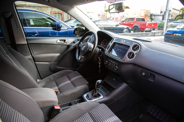 2011 Volkswagen Tiguan S&S -13