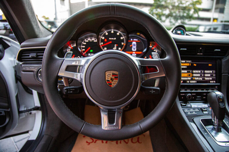 2013 Porsche 911 Turbo S -14