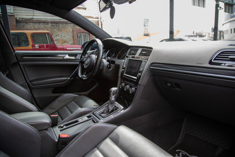 2016 VW Golf R 4Motion -13