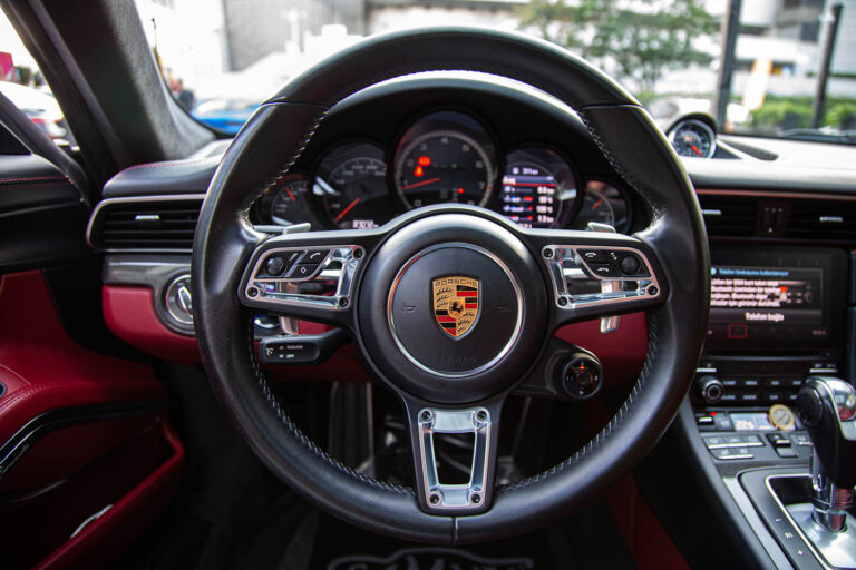 2016 Porsche 911 Turbo S -20