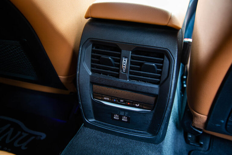 2022 BMW 3.20i M 50th Year -12