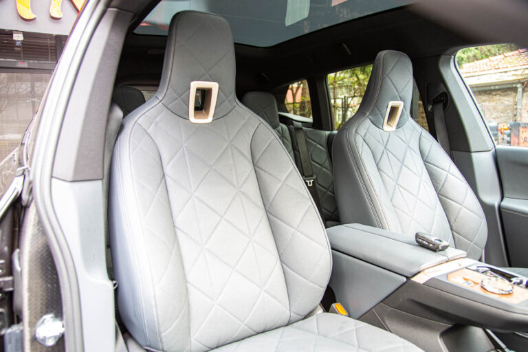 2022 BMW iX xDrive50 -16