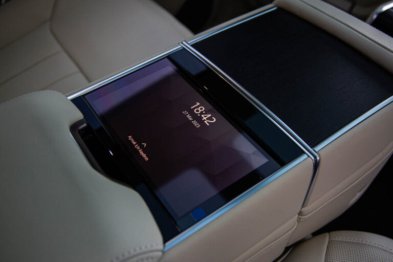 2022 Range Rover P530 Autobiography LWB -14