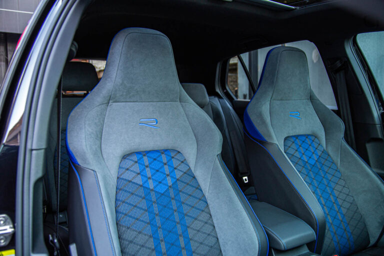 2022 VW Golf R 4Motion -15