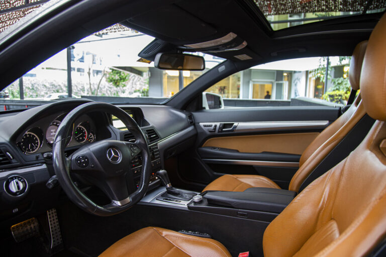 2010 Mercedes-Benz E250 Coupé CGI -9