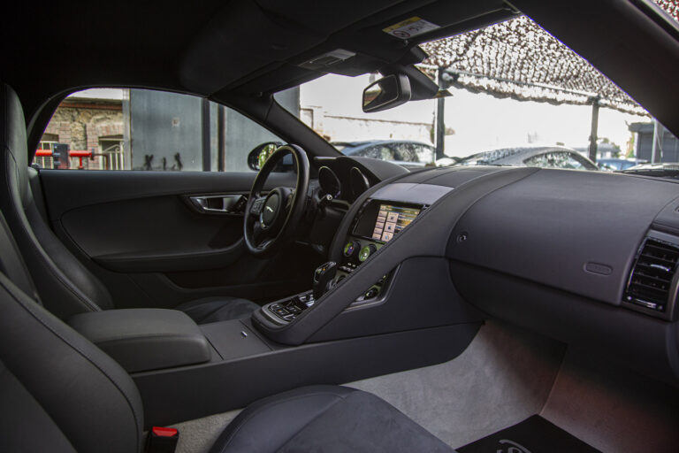 2013 Jaguar F-Type -11