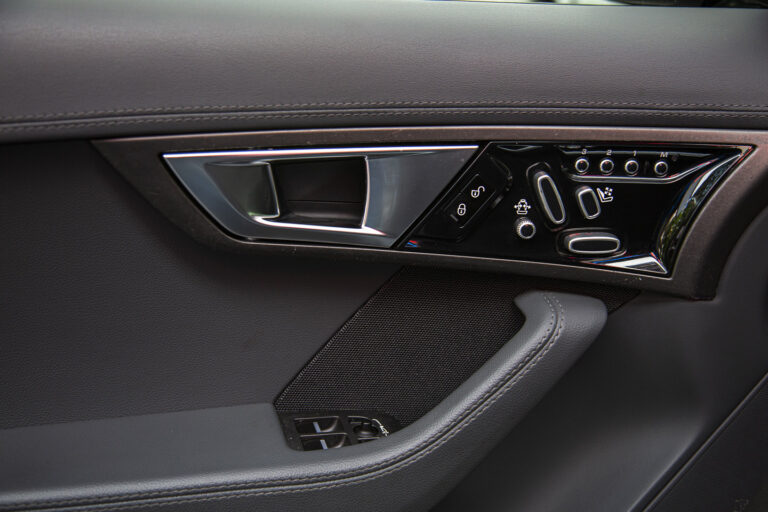 2013 Jaguar F-Type -13