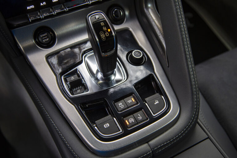 2013 Jaguar F-Type -23