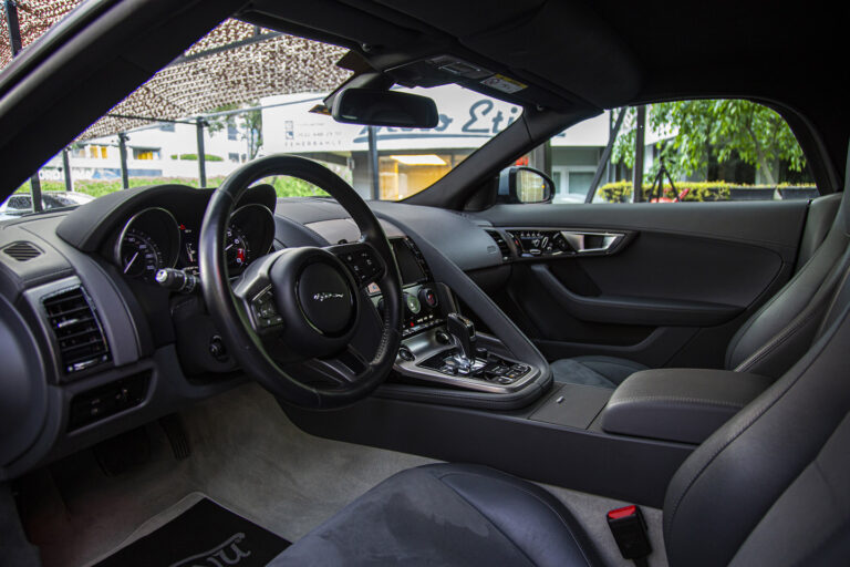 2013 Jaguar F-Type -9