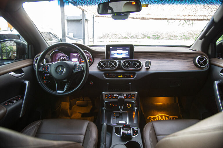 2018 Mercedes-Benz X250d Power -12