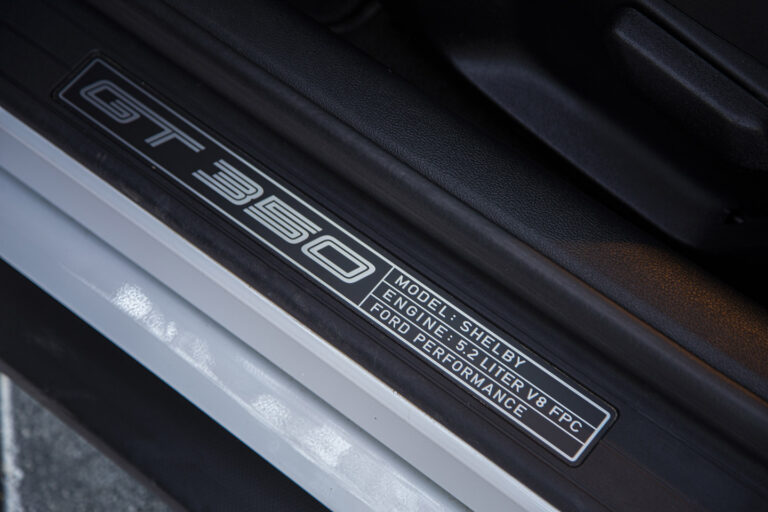2016 Ford Mustang Shelby GT350 -11