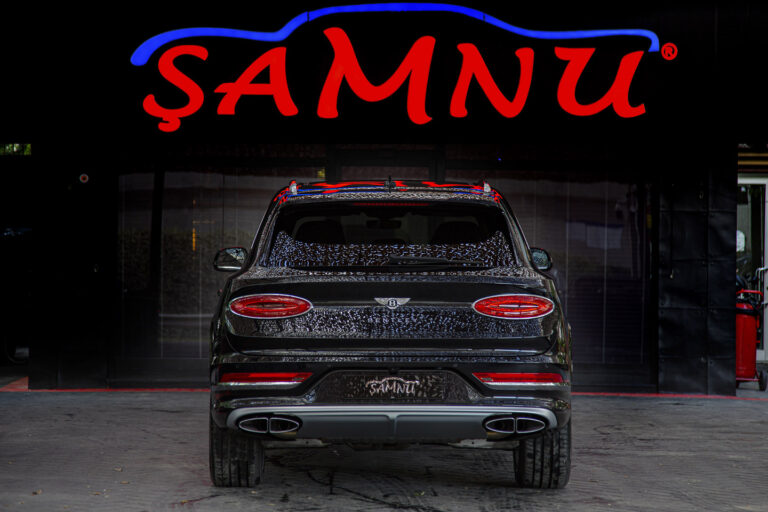 2023 Bentley Bentayga Azure -5