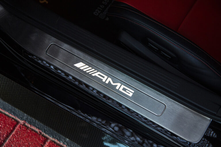 2015 Mercedes-Benz AMG GT-S -12