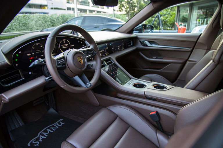 2021 Porsche Taycan -1