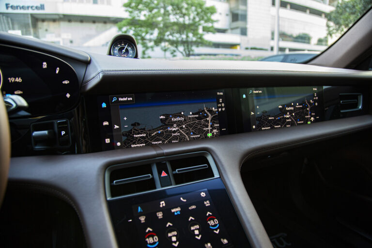 2021 Porsche Taycan -11