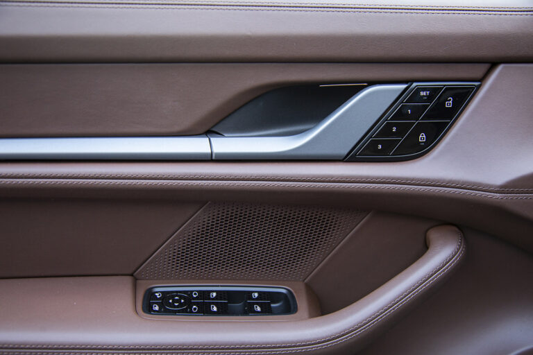 2021 Porsche Taycan -8