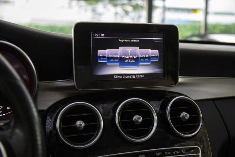 2014 Mercedes-Benz C180 Fascination -17