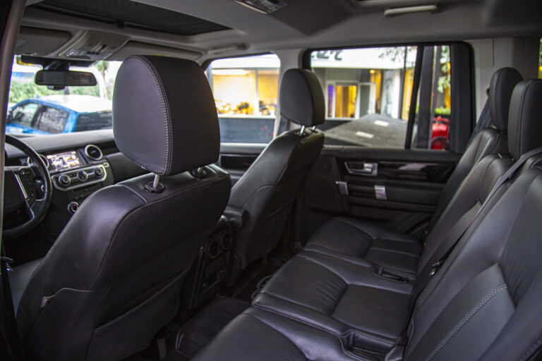 2016 Land Rover Discovery SDV6 HSE -10