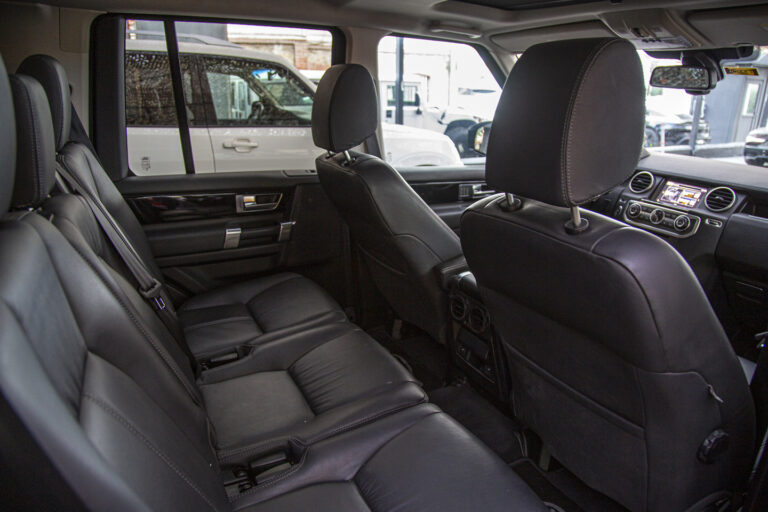 2016 Land Rover Discovery SDV6 HSE -11