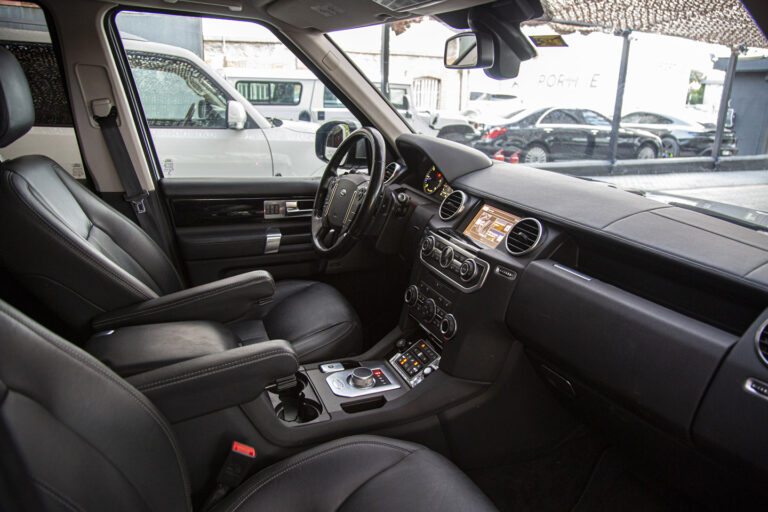 2016 Land Rover Discovery SDV6 HSE -14