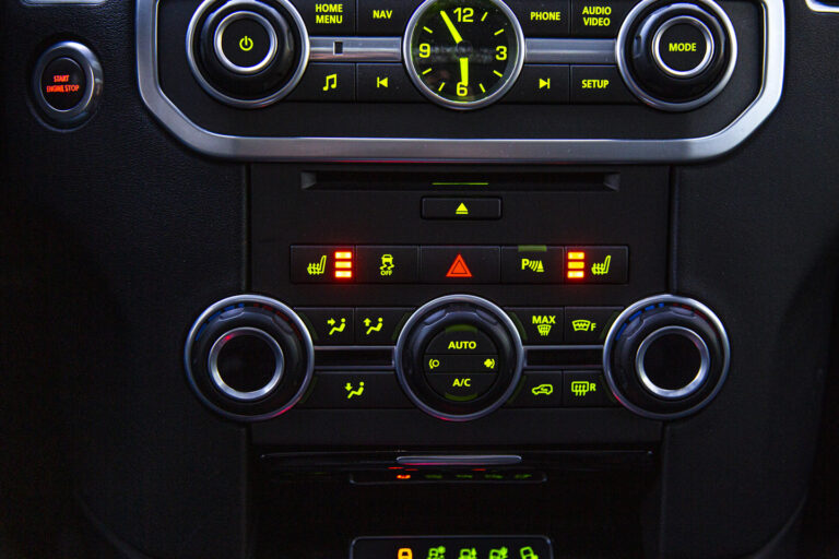 2016 Land Rover Discovery SDV6 HSE -20