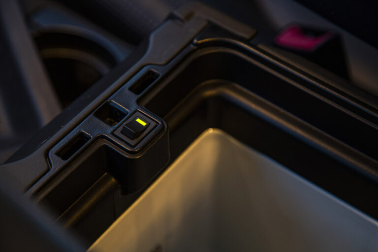 2016 Land Rover Discovery SDV6 HSE -24