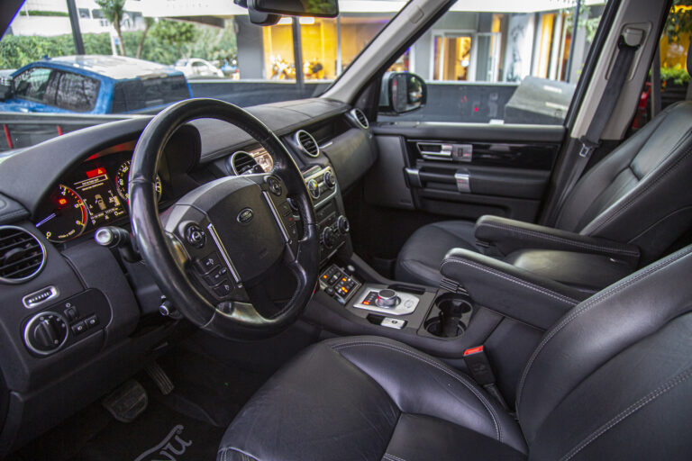 2016 Land Rover Discovery SDV6 HSE -9