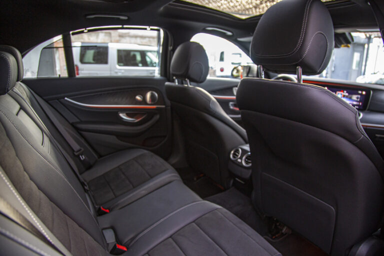 2020 Mercedes-Benz E200d AMG -12