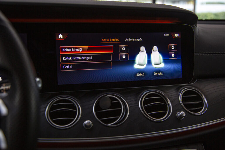 2020 Mercedes-Benz E200d AMG -25