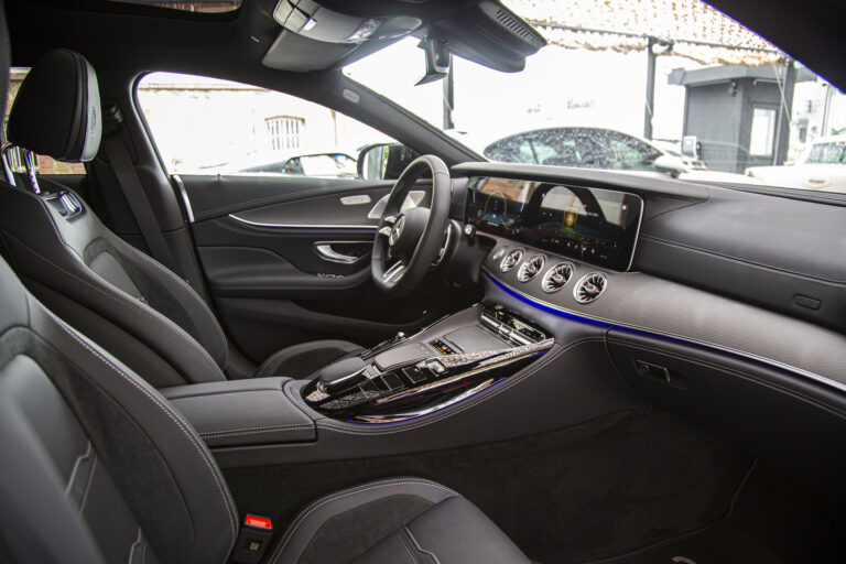 2023 Mercedes-Benz AMG 63 SE Performance -17