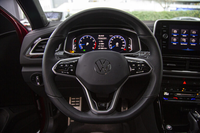 2022 VW T-Roc R-Line 1.5TSI -17