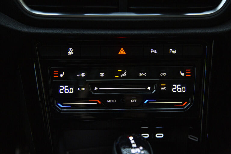 2022 VW T-Roc R-Line 1.5TSI -19