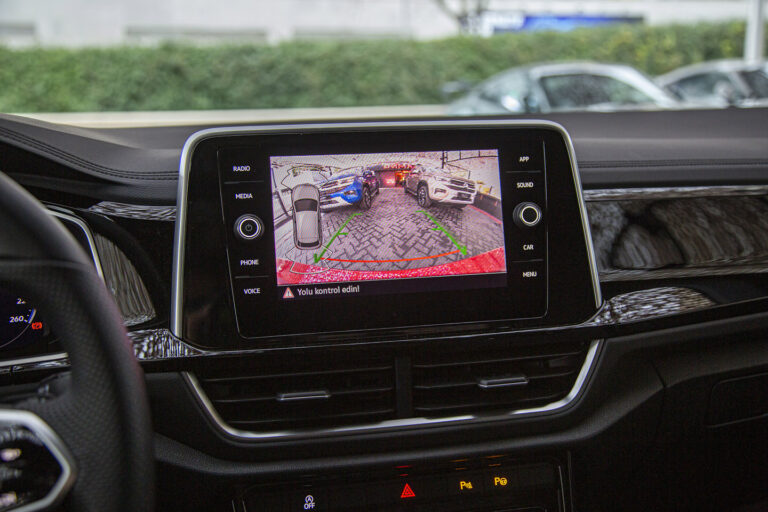 2022 VW T-Roc R-Line 1.5TSI -20