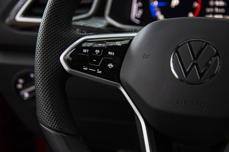 2022 VW T-Roc R-Line 1.5TSI -24