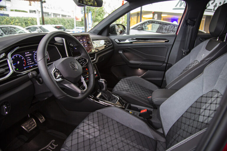 2022 VW T-Roc R-Line 1.5TSI -9