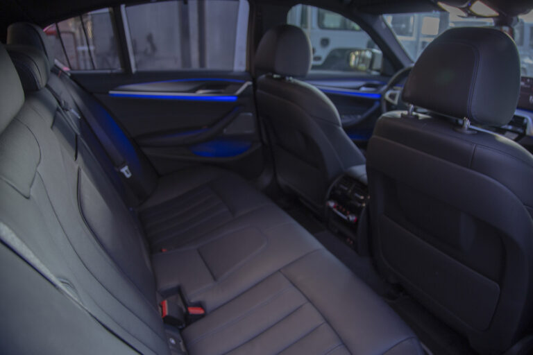 2020 BMW 5.30i xDrive Special Edition MSport -12