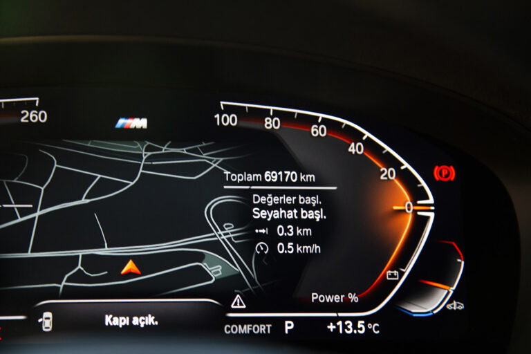 2020 BMW 5.30i xDrive Special Edition MSport -25