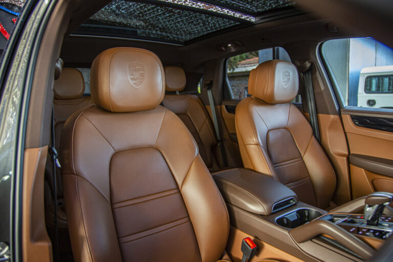 2020 Porsche Cayenne e-Hybrid -16