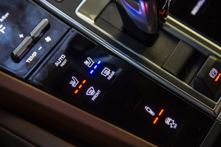 2020 Porsche Cayenne e-Hybrid -22