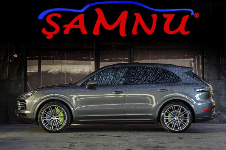 2020 Porsche Cayenne e-Hybrid -7