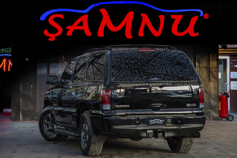 2003 GMC Yukon Denali 6.0 Vortec V8 -6