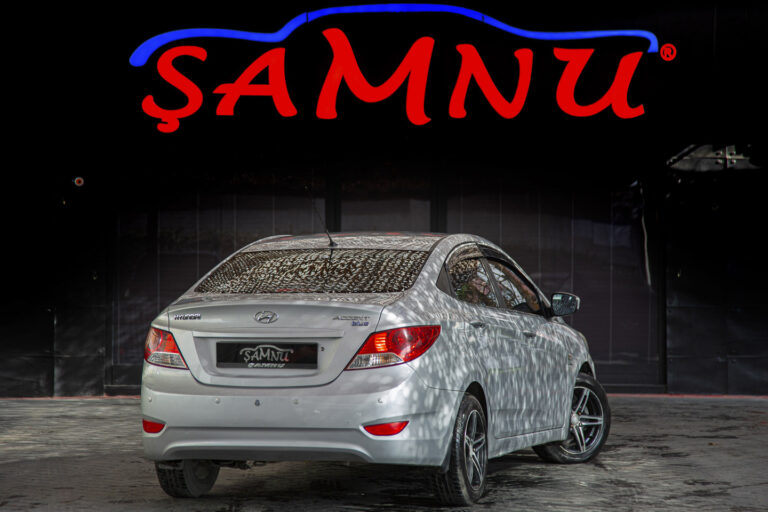 2011 Hyundai Accent Blue 1.6CRDi Mode -4