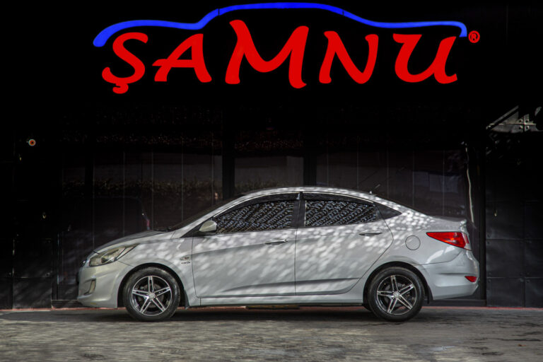 2011 Hyundai Accent Blue 1.6CRDi Mode -7