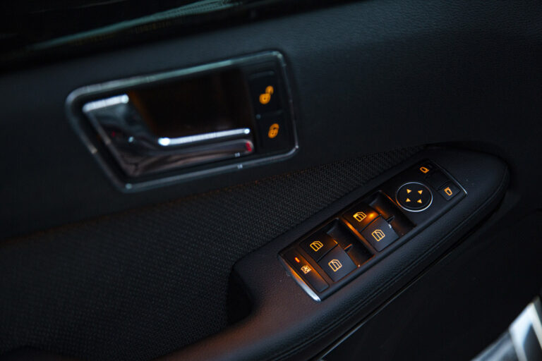 2011 Mercedes-Benz E220 CDI Avantgarde -15